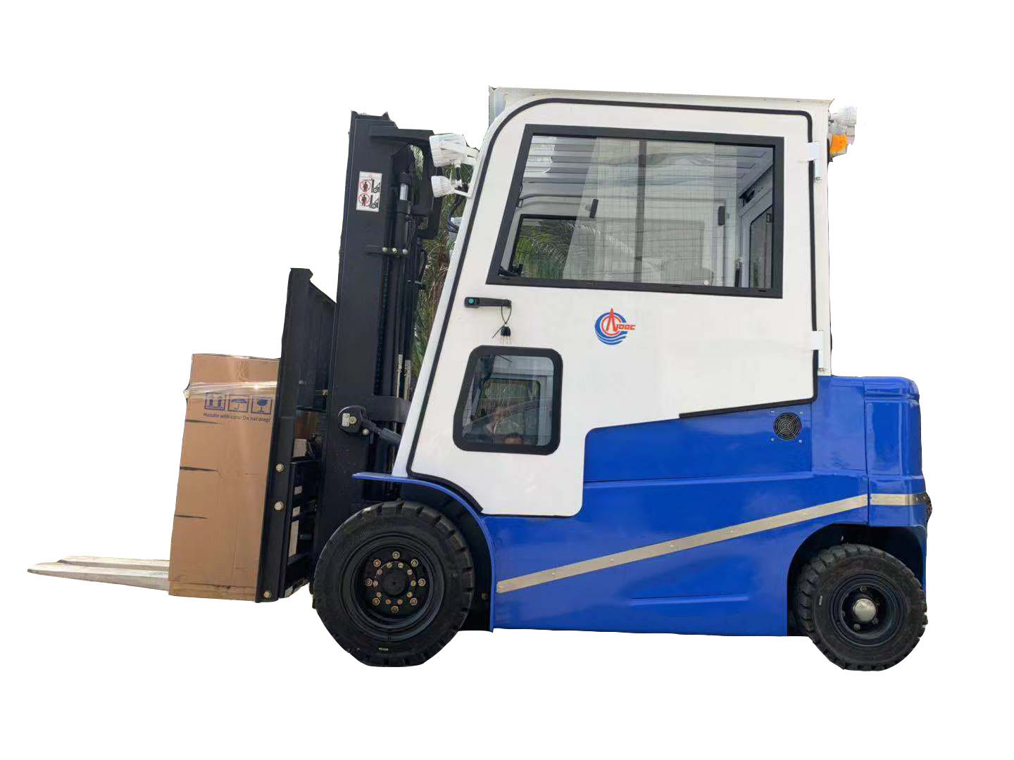 宾阳县3.5吨锂电池平衡重式叉车